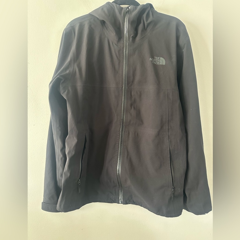 The North Face Men's Black Performance Jacket